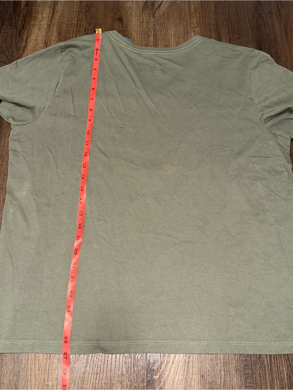 NWT Life Is Good Winnie the Pooh & Dogs Olive Green V-Neck Tee - XL - Picture 8 of 8